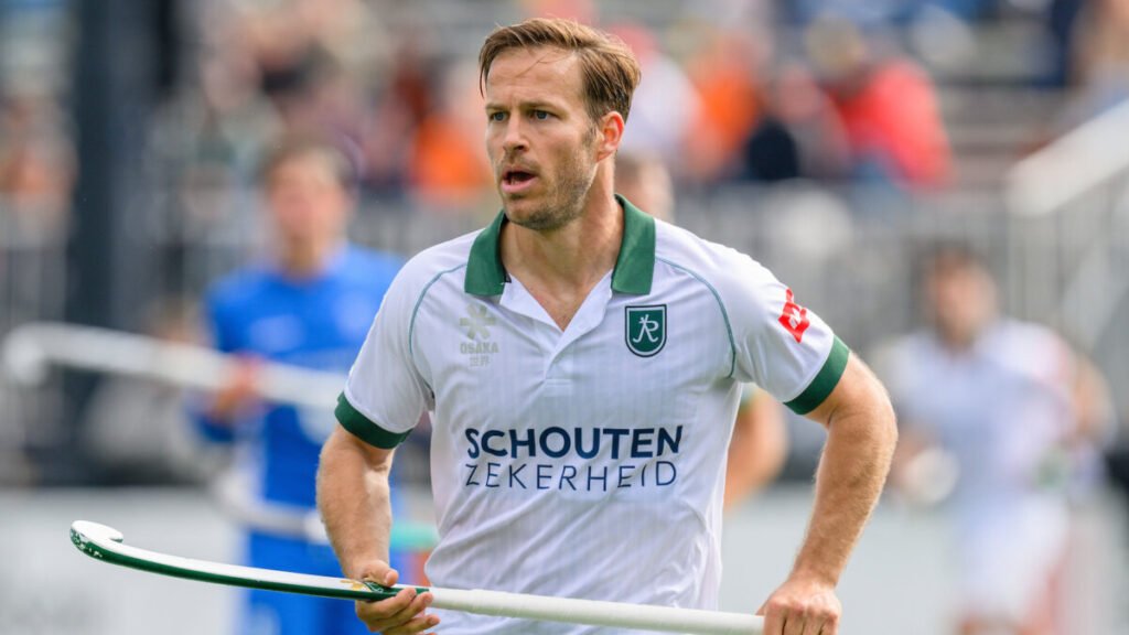 Netherlands: Player lists HK: Hertzberger at Rotterdam, Pruyser at A'dam 1 netherlands player lists hk hertzberger at rotterdam pruyser at adam 68c49faf7e88f - Netherlands: Player lists HK: Hertzberger at Rotterdam, Pruyser at A'dam - This weekend will see playoff in the Tulip big league. As always, on the eve of the start of the league, we take a look at the player lists published by the KNHB. After all, there are always some notable names popping up. So we see that all time top scorer of the Tulip Hoofdklasse Jeroen Hertzberger is on the list with Rotterdam and that Amsterdam can call on Mirco Pruyser.