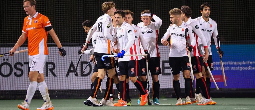 Hoofdklasse: Oranje-Rood beats Bloemendaal at home, win ladies Bloemendaal 19 hoofdklasse oranje rood beats bloemendaal at home win ladies bloemendaal 68f42b4f4bc5d - Hoofdklasse: Oranje-Rood beats Bloemendaal at home, win ladies Bloemendaal - On the seventh round of the Tulp Hoofdklasse Men, Oranje-Rood recorded a 4-3 victory over Bloemendaal at 't Kopje. Coach Ageeth Boomgaardt's team fought back from a 2-0 deficit on Saturday. Earlier in the day, the Bloemendaal ladies were successful. They won 4-1 at home against Tilburg.