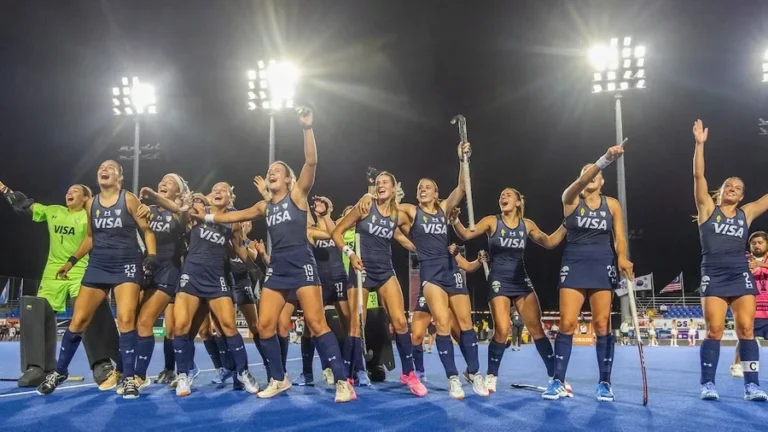 Hockey World News 1 ahf dutch dominance a chinese hat trick and a combative argentina semi finals set in santiago 69385718f1bb7 - Hockey World News - Dont Miss