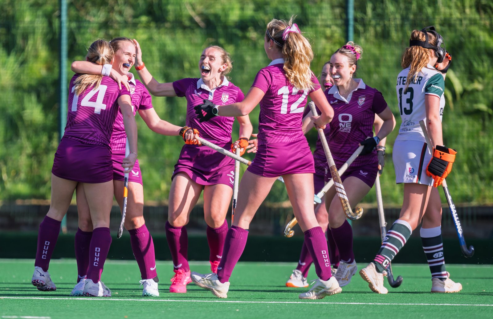 55175021984 9cdc5a1522 o 1 - England: EHL Premier Division Review - Week 17 - In Open/Men's Pool A the Surbiton – Hampstead & Westminster result would determine who would top the group and the outcome was quickly clear with Surbiton running out 10-0 winners, Nick Bandurak scored his second successive hat-trick. Pool B placings were dependent on the Wimbledon vs Old Georgians game as the teams both had six points going into it. Their previous two meetings had ended 1-1 but on Saturday the visitors came out on top winning 4-1 to end the home team’s six game unbeaten run. 