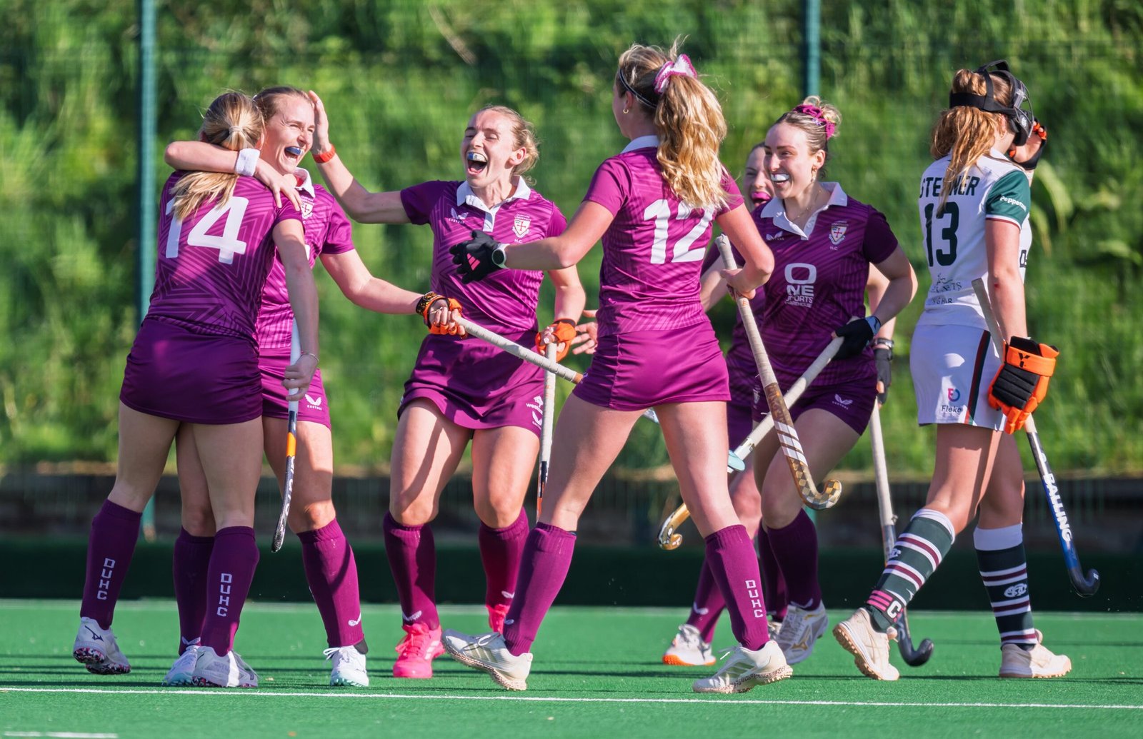 55175021984 9cdc5a1522 o scaled - England: EHL Premier Division Review - Week 17 - In Open/Men's Pool A the Surbiton – Hampstead & Westminster result would determine who would top the group and the outcome was quickly clear with Surbiton running out 10-0 winners, Nick Bandurak scored his second successive hat-trick. Pool B placings were dependent on the Wimbledon vs Old Georgians game as the teams both had six points going into it. Their previous two meetings had ended 1-1 but on Saturday the visitors came out on top winning 4-1 to end the home team’s six game unbeaten run. 