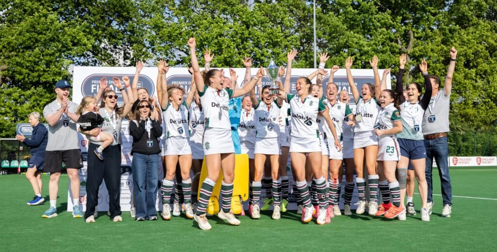 surb vs wim engfinals26 2 scaled e1777969860941 1024x520 1 - EHL: Surbiton back in the EHL after electric win - EHL - Surbiton are back in EHL Women after a year’s hiatus as they won an English final thriller against Wimbledon 4-2 last weekend in front of their home crowd.