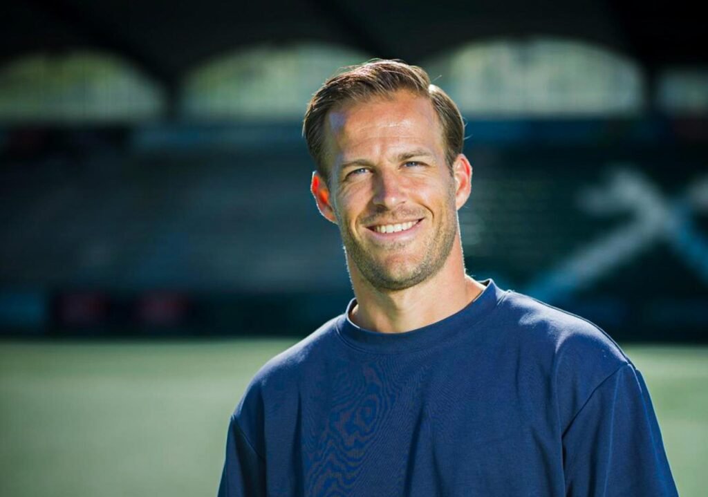 4361fa67 b45e 4a5a 98e3 24b862fbb959 e1780400966542 1024x719 1 - EHL: Hertzberger takes on head coach role at Rotterdam - EHL - HC Rotterdam has appointed Jeroen Hertzberger as head coach of the men’s first team for next season as they look to build on the Dutch Hoofdklasse title earned last week.