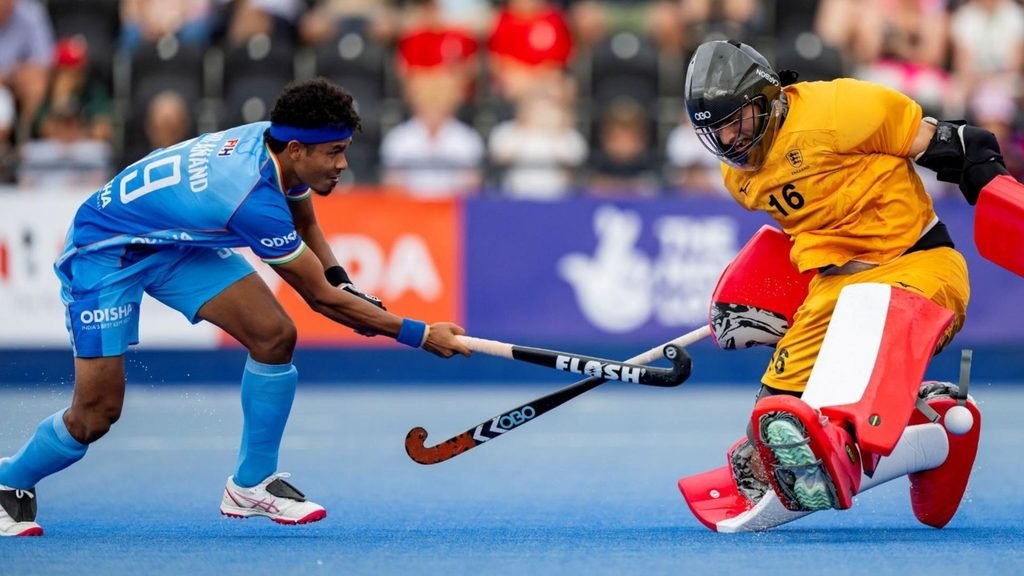 nicrsyiqgt - FIH: Dutch women and Belgian men sign off in style as thrilling Pro League season wraps up - Already assured of the title, Belgium’s men produced a heroic effort to come from four goals down and beat Australia 5-4 in a thrilling final match of the FIH Hockey Pro League season in Wavre on Sunday. In the other men’s matches, Spain outgunned Germany 5-2, while India edged second-placed England in a shootout.