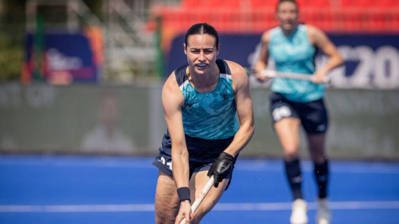 wsp20260308245067 e1789485459604 1024x550 1 - EHL: Amsterdam add Crackles to their pop at EHL glory this season - EHL - AH&BC Amsterdam have added England star Fiona Crackles and Australia’s Kaitlin Nobbs to their panel for their return to the EHL next Easter as they go in search of a third women’s title.