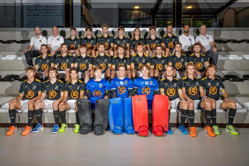 sv_arminen_team-1024x683-1 sv arminen team 1024x683 1 - EHL: Revitalised Arminen and Kelner sense EHL opportunity in Eindhoven - EHL - Max Kelner believes SV Arminen’s new, aggressive outlook under coach Darren Cheesman will give them a big chance of progressing from EHL Men ROUND1 this week in Eindhoven.